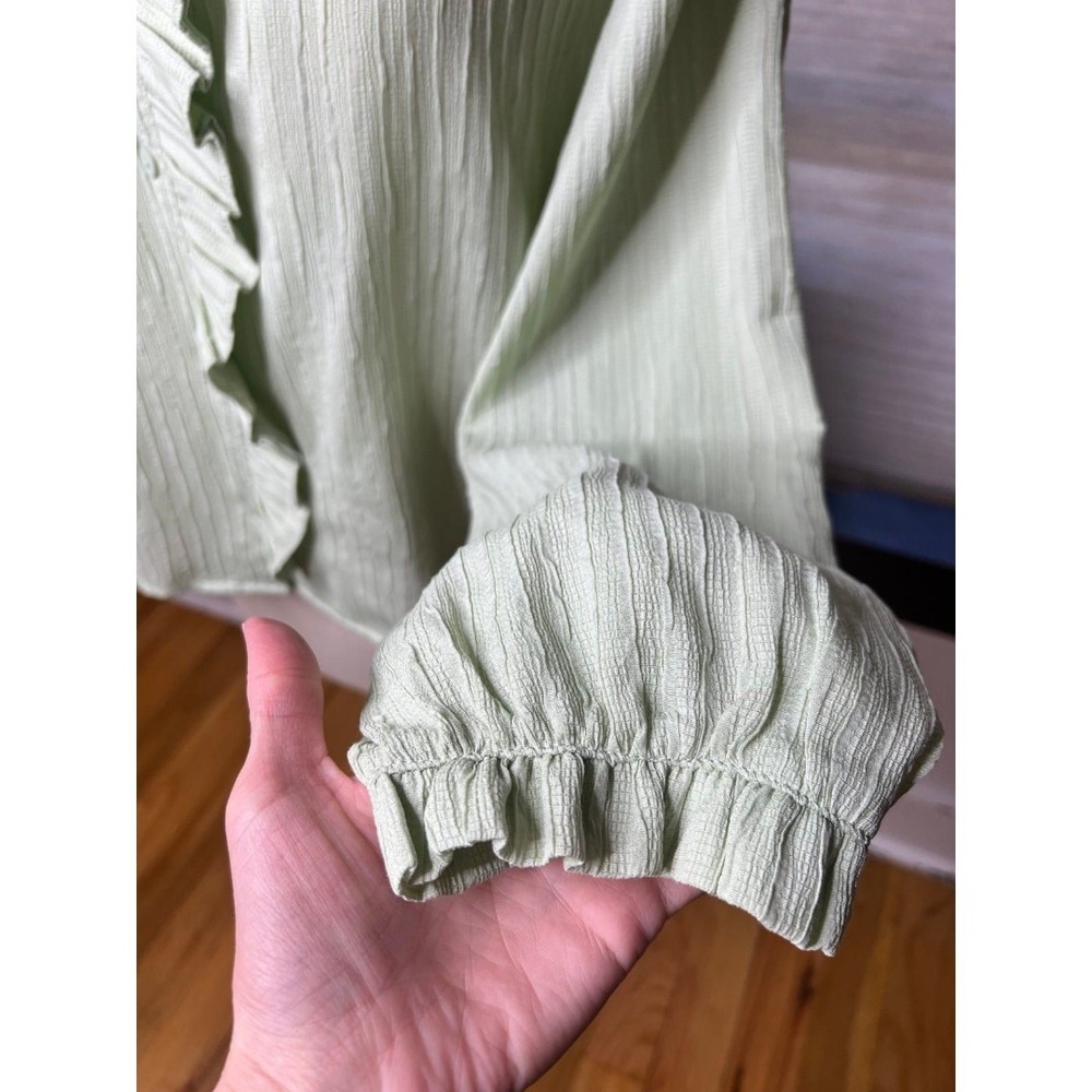 Milk Rabbit Ruffled Button Blouse‎ - 165/84A - Picture 4 of 7